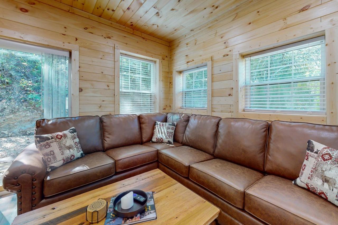 Whiskey Barrel Retreat Villa Сивиървил Екстериор снимка