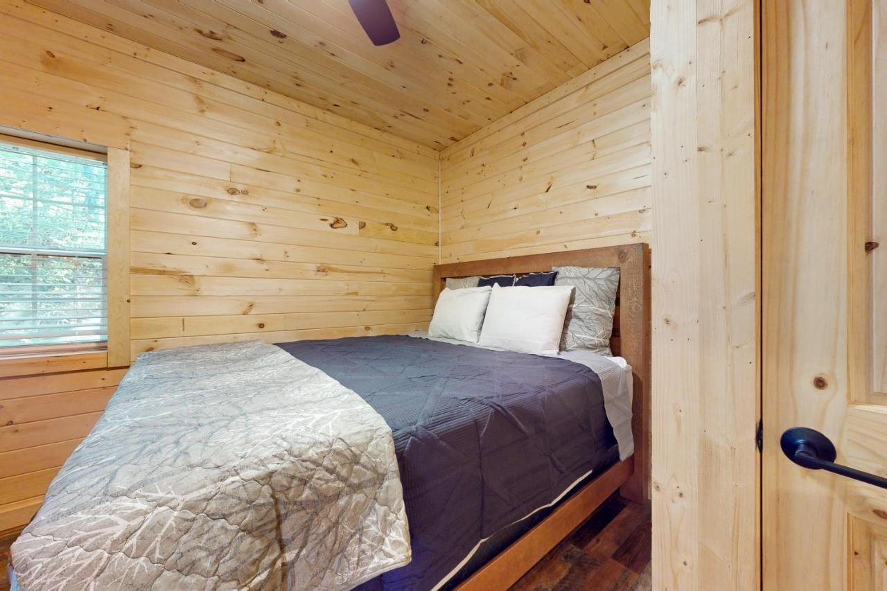 Whiskey Barrel Retreat Villa Сивиървил Екстериор снимка
