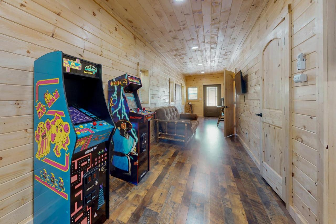 Whiskey Barrel Retreat Villa Сивиървил Екстериор снимка